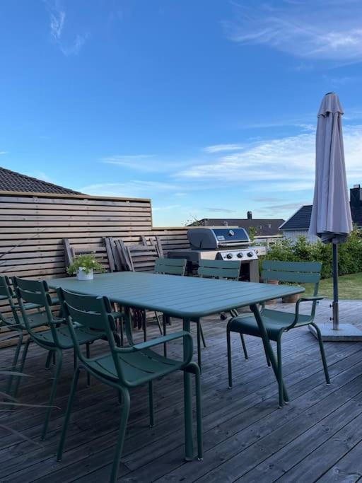 Spacious Modern In Close Proximity To Ons Villa *